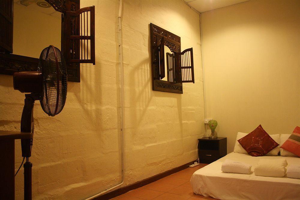 Sensi Backpackers Hostel Kota Kinabalu Exterior foto