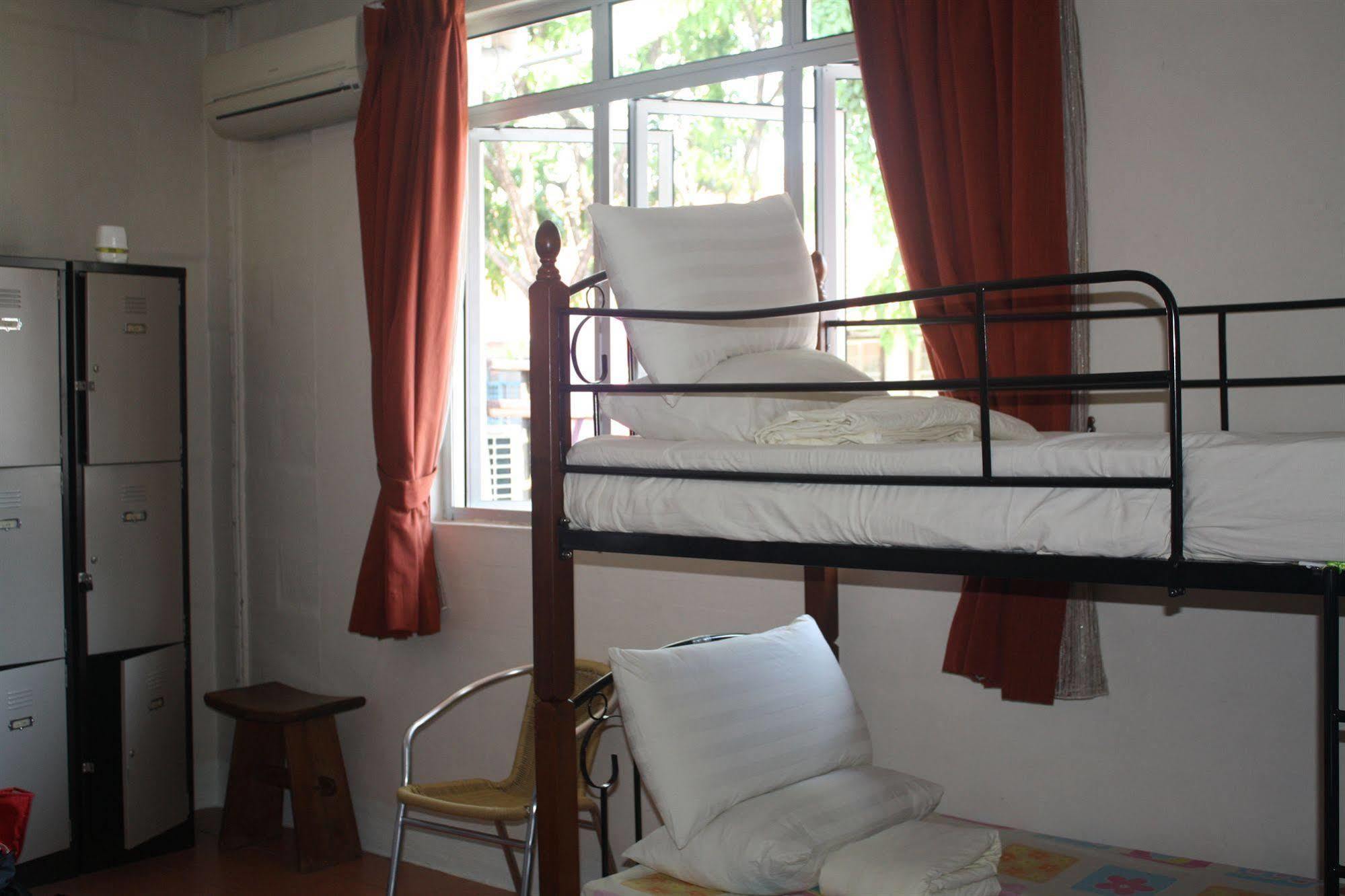 Sensi Backpackers Hostel Kota Kinabalu Exterior foto
